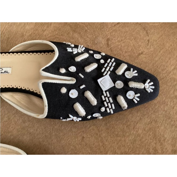 Black Canvas Mules/Slides White Beadwork Oscar de la Renta size 38 - Picture 6 of 6